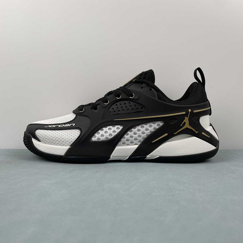 D Jordan Heir 1 0   FQ3858-007  40 40 5 41 42 42 5 43 44 44 5